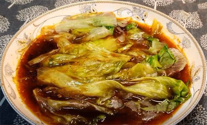 生菜換種新做法,好吃又開胃,簡單易學,1塊錢解決全家人午餐