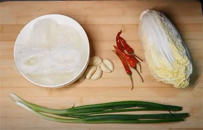 這菜看起來雖然清淡,但卻是米飯剋星,鮮美滑口,老人小孩都喜歡