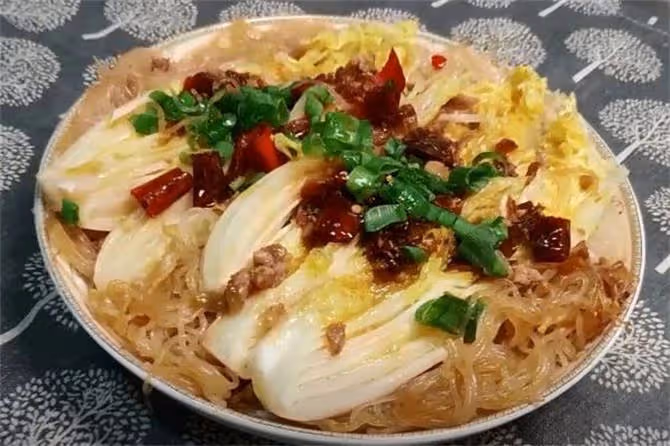 這菜看起來雖然清淡,但卻是米飯剋星,鮮美滑口,老人小孩都喜歡