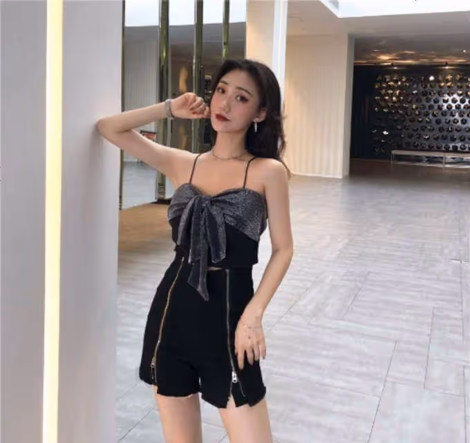 杭州的街拍讓我驚嘆不已!滿街都是「吊襪帶+短褲」,高品質時裝秀大長腿