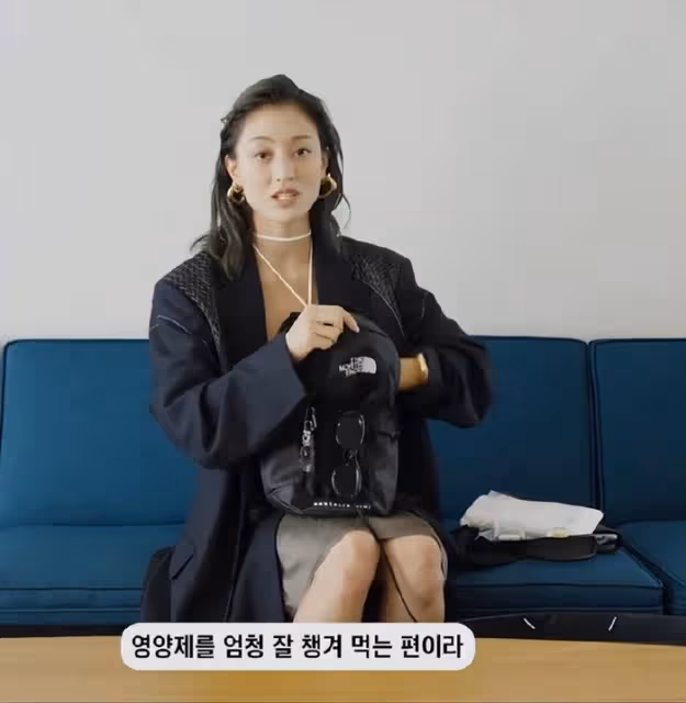 26歲女星表示,她已經喝了一年的胡蘿蔔汁,我一直在精心保養