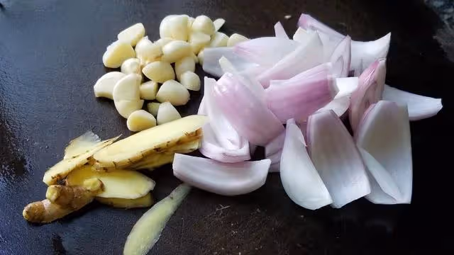 雞翅香噴噴的做法,簡單做法3分鐘學會,又香又好吃,我家經常做
