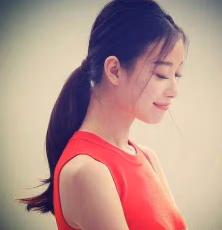 張藝謀捧紅的八大女性,有一位自己當了導演,最後一位成為了影后