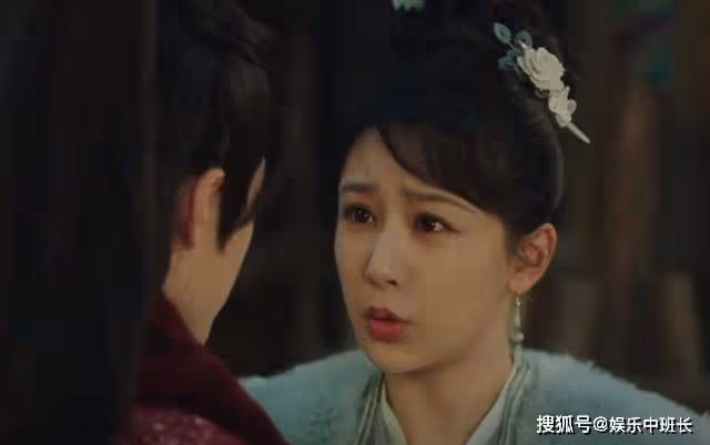 《長相思》相柳死前親吻小夭,醒來後卻抹去所有記憶,小夭哭到崩潰