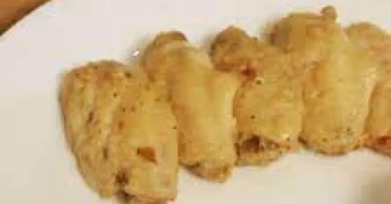 美味的酸奶烤雞翅，不用油炸也能外酥里嫩，大人孩子搶著吃~