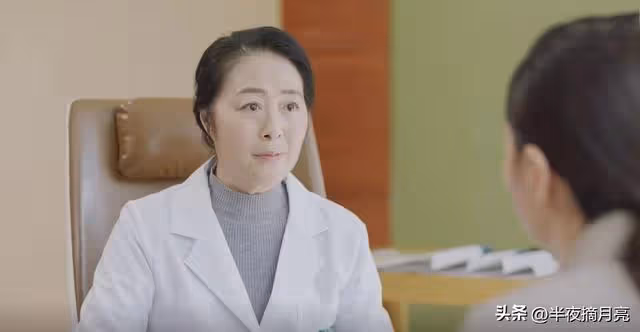 丁克夫妻年過四旬,丈夫變卦要孩子,妻子哭勸無果後,終於明白