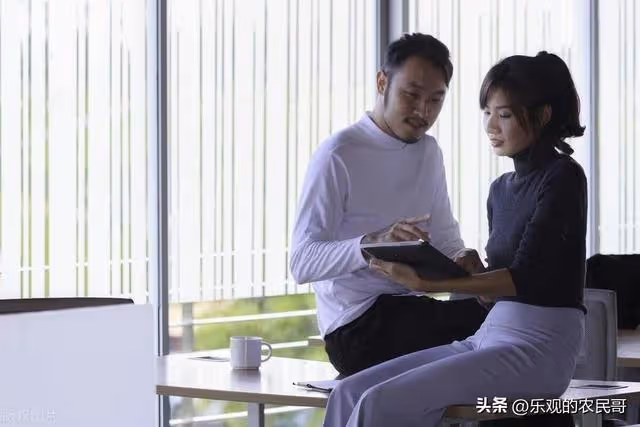 我和異性保持過一段曖昧關係,糾結到底要不要告訴老公