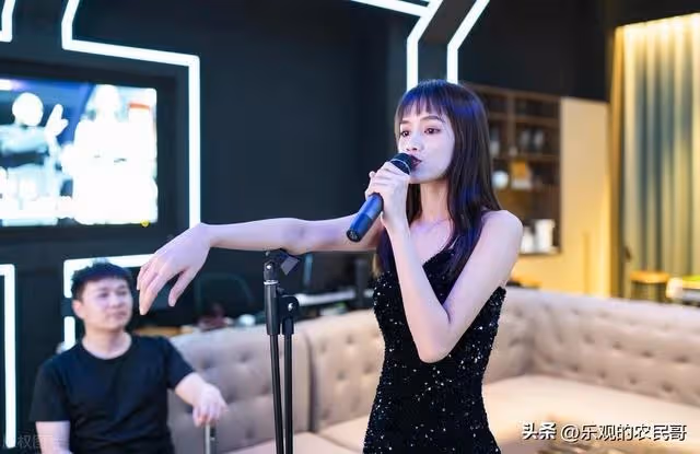我和異性保持過一段曖昧關係,糾結到底要不要告訴老公