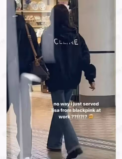 Lisa和LV三公子機場同框被偶遇,雙方家人開始互關,戀情已坐實?