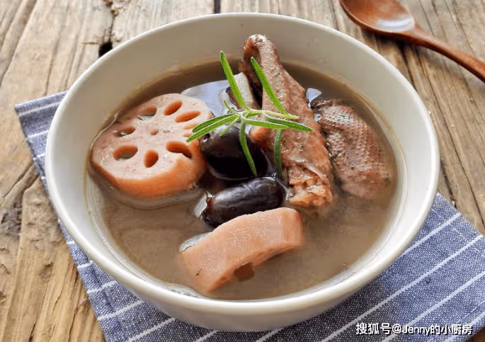 入秋了,抓住養肺黃金期!常喝5道湯,滋陰潤肺,不受秋燥苦