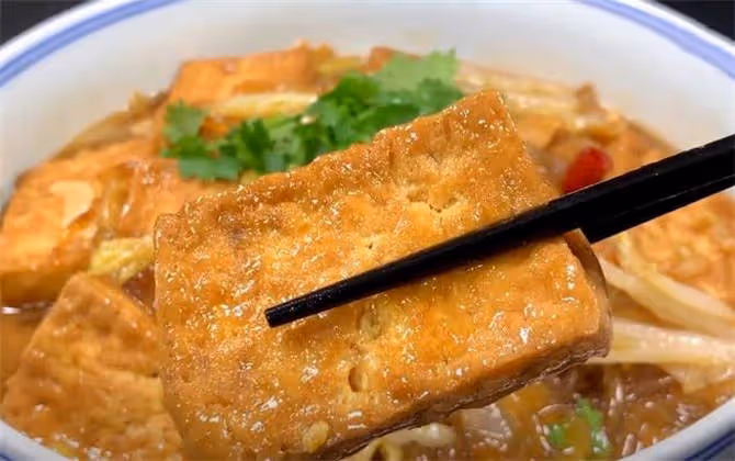 白菜燉豆腐粉條這樣做才最好吃,原汁原味,做法簡單家常,太香了
