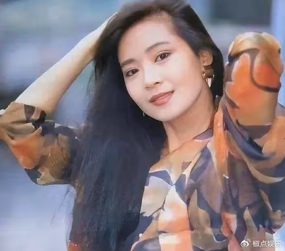 「最美婉君」:與丈夫戀愛10年,生一雙兒女,今58歲的她怎樣了?