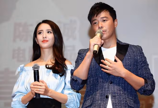 陳思誠現身佟麗婭新片首映,甜喊丫丫贊其漂亮有演技,自稱看哭了