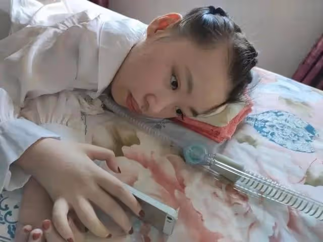 姐弟相繼患「漸凍症」：13歲女兒寫遺書，父親想自殺，後來怎樣