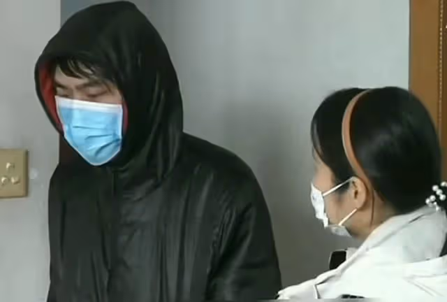 回顧:26歲兒子天天打遊戲,母親怪他不務正業,兒子:我沒有啃老