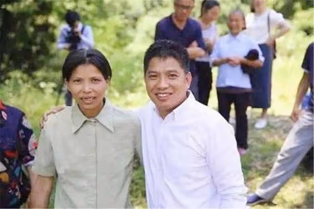 回顧人大學霸伍繼紅:失業,結了兩次婚,生了6個娃,淪為低保戶
