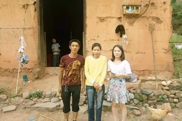 回顧人大學霸伍繼紅:失業,結了兩次婚,生了6個娃,淪為低保戶