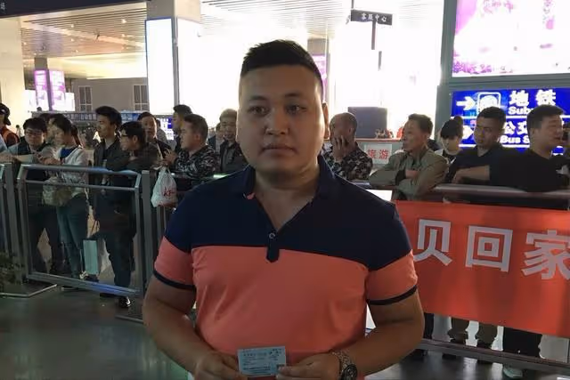 2016年,湖南4歲男童被拐,父母苦尋22年,兒子歸來時已身價百萬