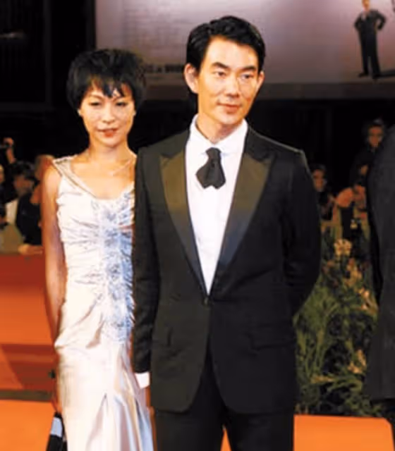 任賢齊送女兒留學美國,Rati亭亭玉立學費37萬,妻子染紅髮皮膚黑