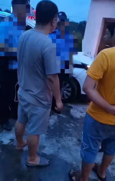 帶秀|怎麼又是你們?!兩直播員現場械鬥再次召喚JC,彭州山莊恐面臨倒閉!