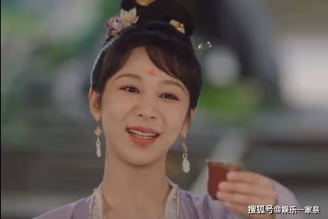 《長相思》結局:小夭生下相柳遺腹子,與塗山璟大婚,瑲玹獨守王座