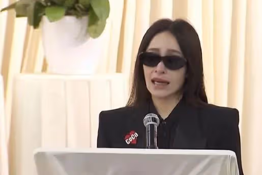 李玟葬禮醜態百出：二姐發瘋，丈夫摟美女，蕭亞軒暈倒，繼女大笑