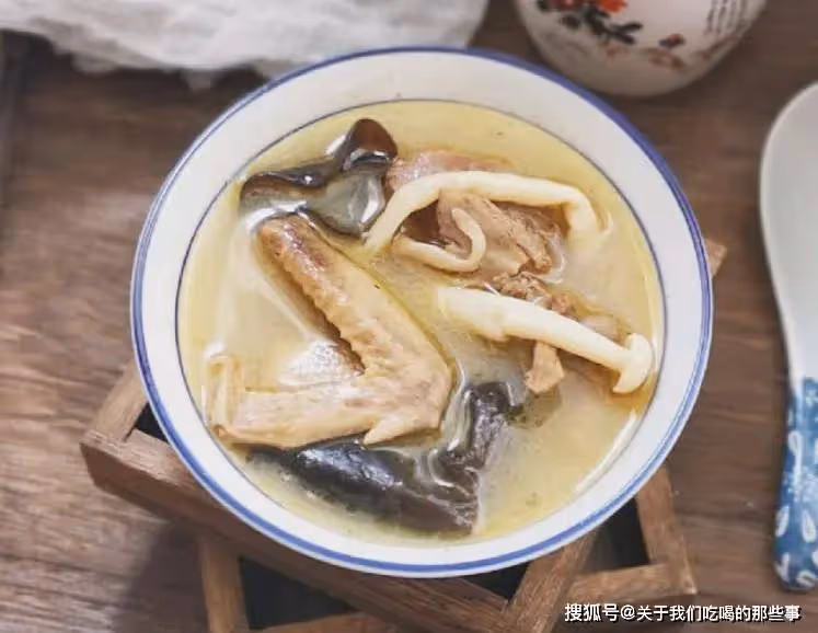 「一鴿勝九雞」,貼秋膘多吃鴿子,4種做法營養又滋補,好吃不貴