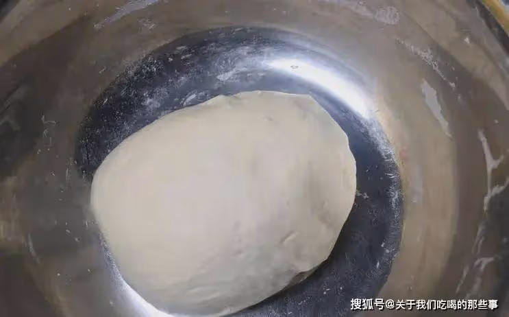 蒸饅頭髮面時,不要只會放酵母,牢記這6個竅門,饅頭雪白又膨鬆