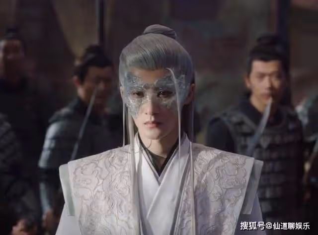 《長相思》相柳設計謀殺瑲玹,小夭崩潰擊中相柳,從此徹底決裂