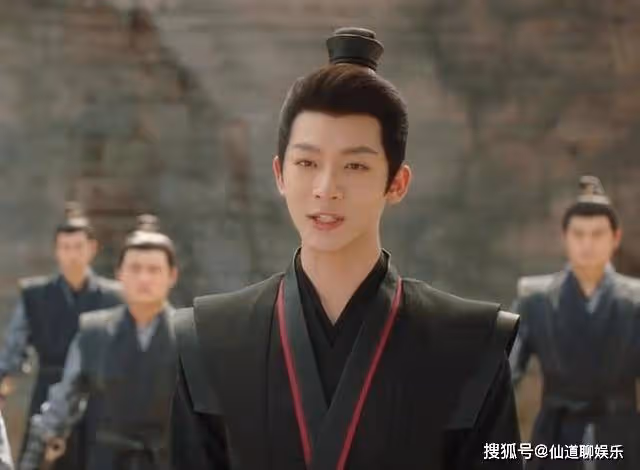 《長相思》相柳設計謀殺瑲玹,小夭崩潰擊中相柳,從此徹底決裂