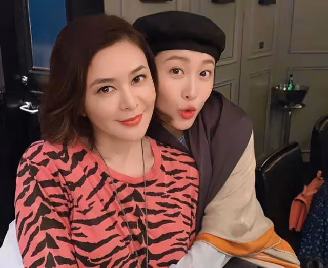 恭喜!香港知名女星成功躋身上流社會,與多位城中富婆成好閨蜜