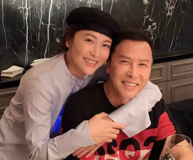 恭喜!香港知名女星成功躋身上流社會,與多位城中富婆成好閨蜜