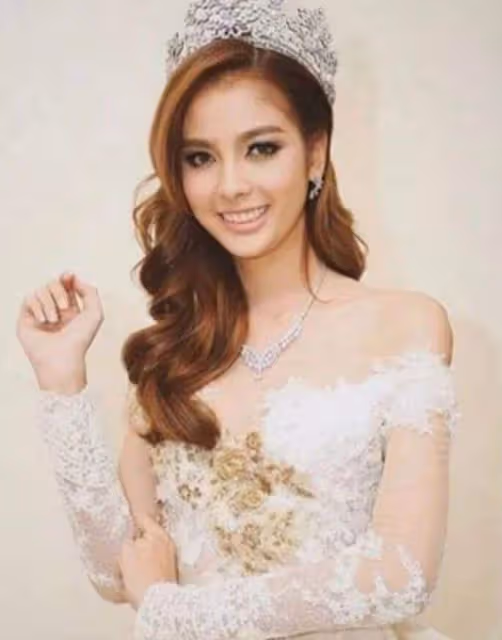 泰國人妖皇后，6年前嫁給中國富豪，婚後老公幫她實現公主夢