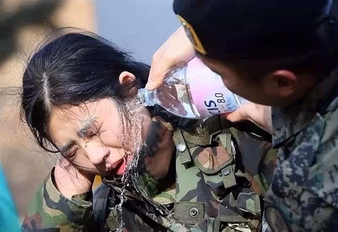 21年，韓國女兵遭上司凌辱，舉報無門後，新婚慘死家中