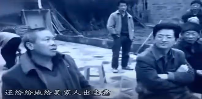 08年,河北女孩「癱瘓」臥床20年,姐姐安上監控後,戳穿多年騙局