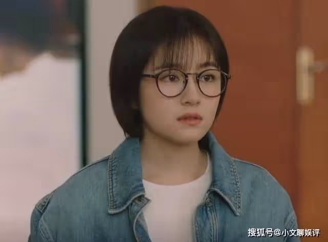 《一路朝陽》王陽李蘭迪辦公室擁吻，被高葉撞破太尷尬，王菊沒眼看