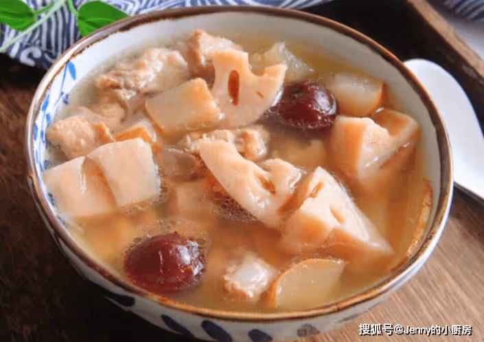 「秋天吃藥一籮筐，不如多喝一碗湯」，入秋常喝這5碗湯，身體好