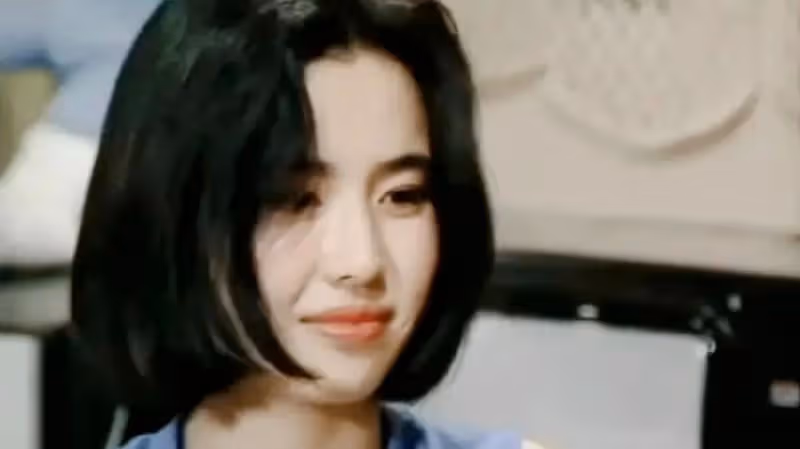 曾經的美女明星，被譽為「內地王祖賢」，如今又肥又胖土得掉渣