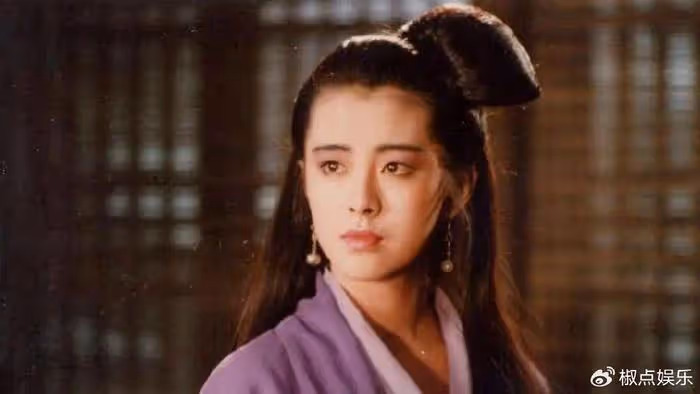 曾經的美女明星,被譽為「內地王祖賢」,如今又肥又胖土得掉渣