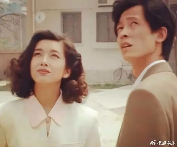 曾經的美女明星,被譽為「內地王祖賢」,如今又肥又胖土得掉渣