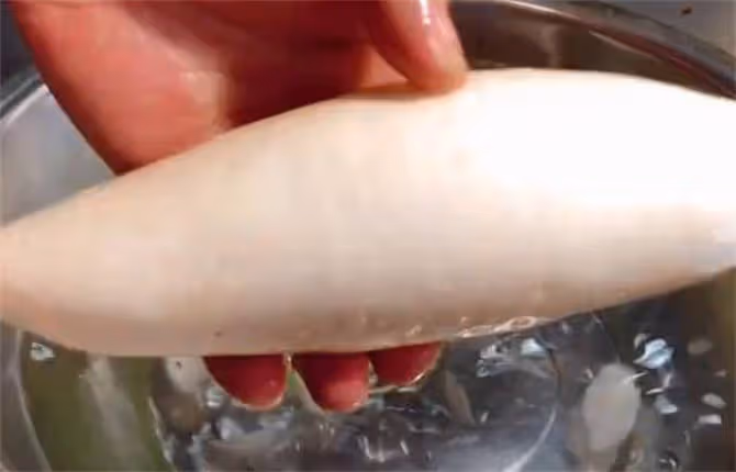 炸蘿蔔丸子,到底用麵粉還是澱粉,教你正確做法,丸子酥脆不回軟