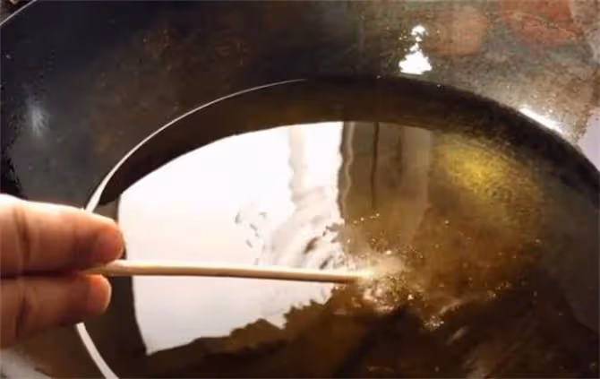 炸蘿蔔丸子,到底用麵粉還是澱粉,教你正確做法,丸子酥脆不回軟