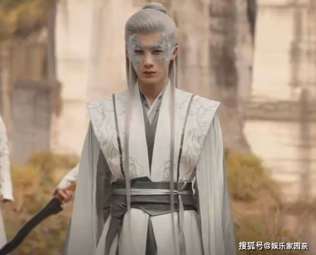《長相思》相柳臨終前做了10件事,小夭只知道2件,愛得深沉又無私