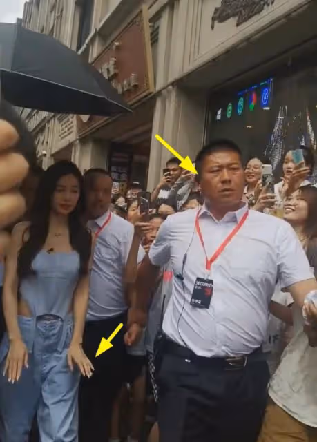 Angelababy現身線下活動,穿4000元肚兜讓人驚艷,人多到寸步難行