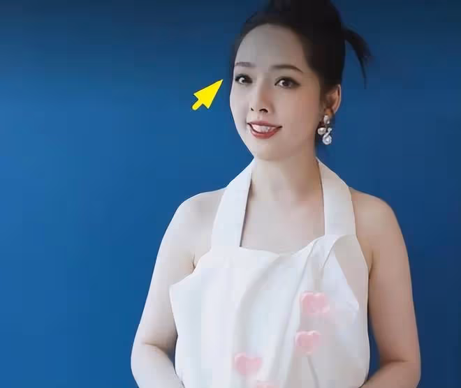 郭碧婷復出廣告出爐,鼻孔外翻、臉型大變,頻看字幕被批不敬業!