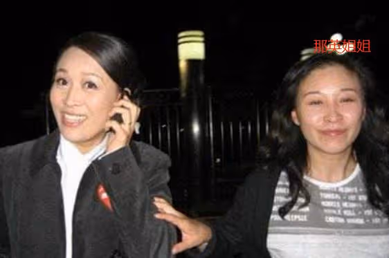 劉歡學員為李玟發聲,曝那英姐姐用合同威脅她,還有更多內幕曝光