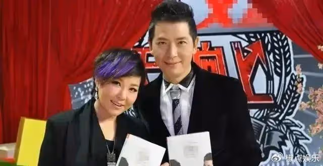 52歲瞿穎定居泰國曝光：皮膚如黑炭與男星緊密擁抱，住豪宅太悠閒