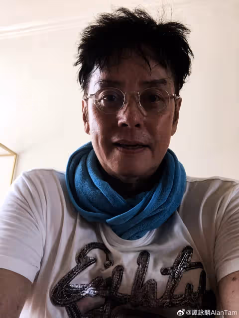 72歲譚詠麟暴瘦14斤，疑又被粉絲扯手加重傷勢須打石膏