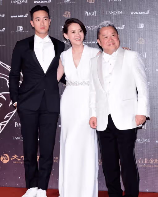 突發！70歲曾志偉傳入院做割瘤手術！愛女曾寶儀證實：裝了個支架