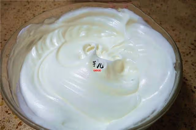 自製香蔥肉鬆蛋糕卷,做法簡單,鬆軟可口,香氣四溢